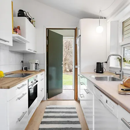 Casa de Férias Beautiful In Nykbing Sj With Kitchen *